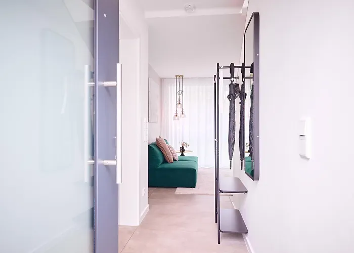 Xzllenz - 4 Schlafzimmer, Zentral, Parken, U-Bahn, 2 Bäder, 4 Smart-TV, optional Einzelbett Nürnberg